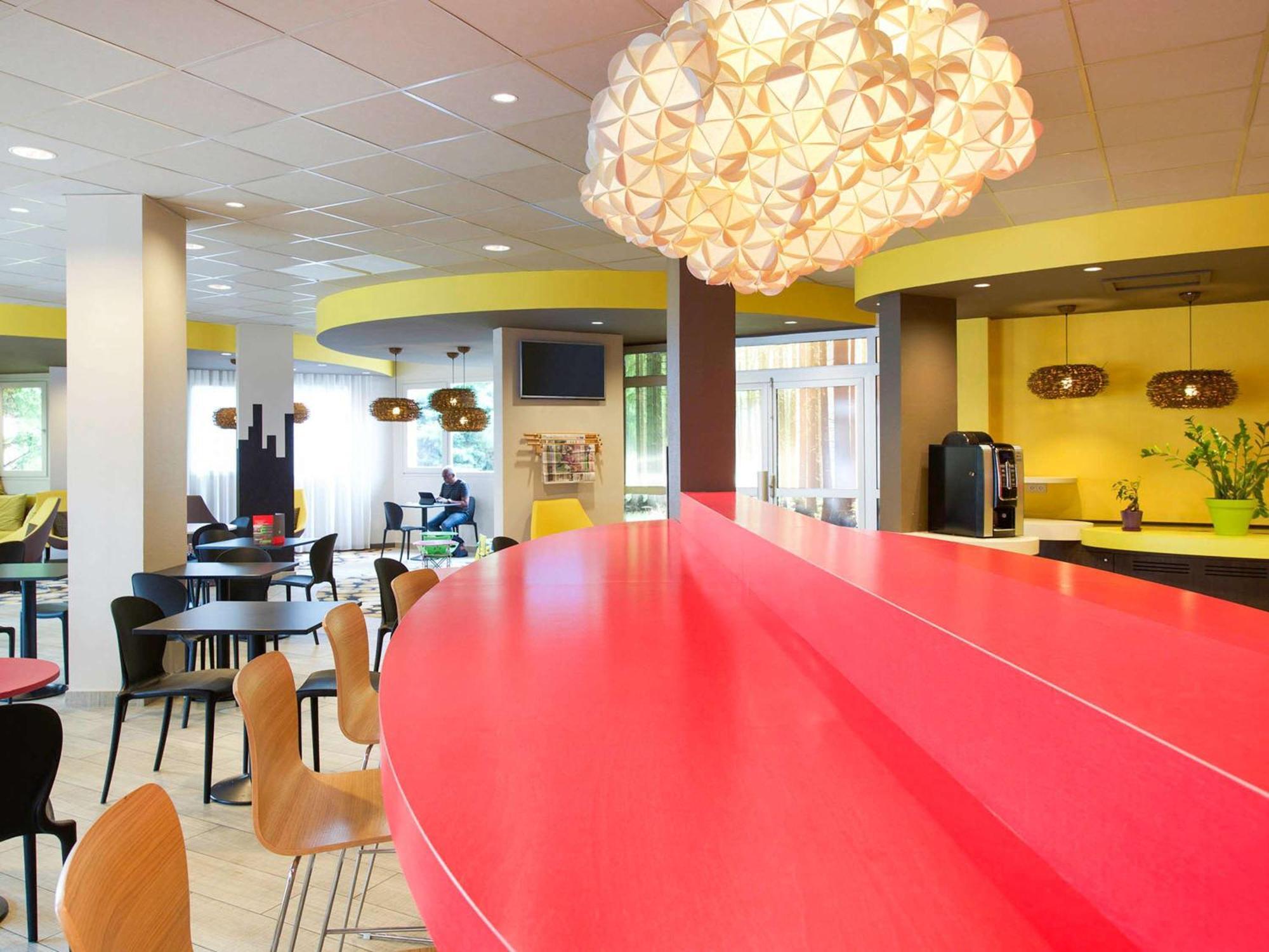 Отель Ibis Styles Dax Centre Экстерьер фото
