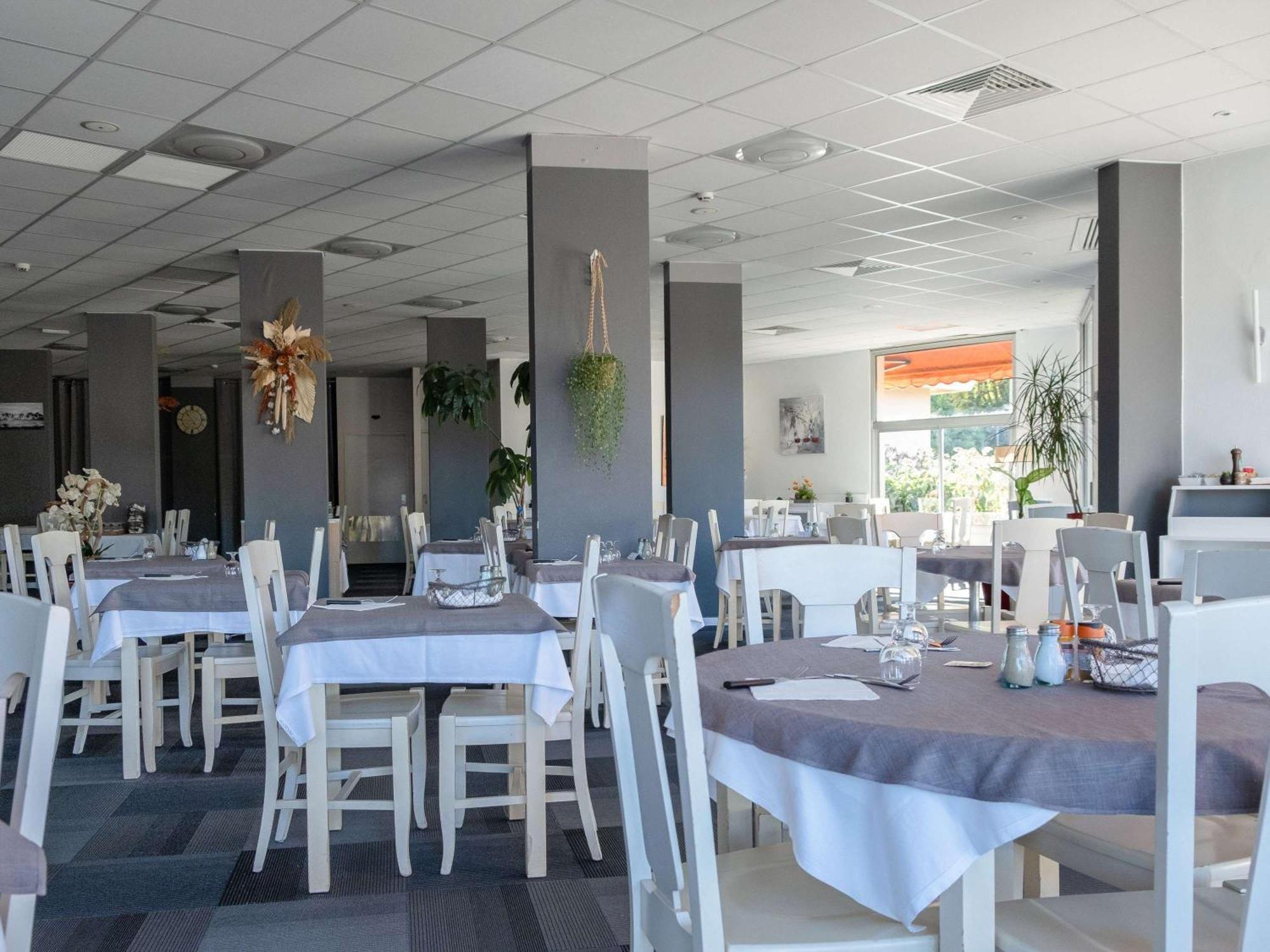 Отель Ibis Styles Dax Centre Экстерьер фото