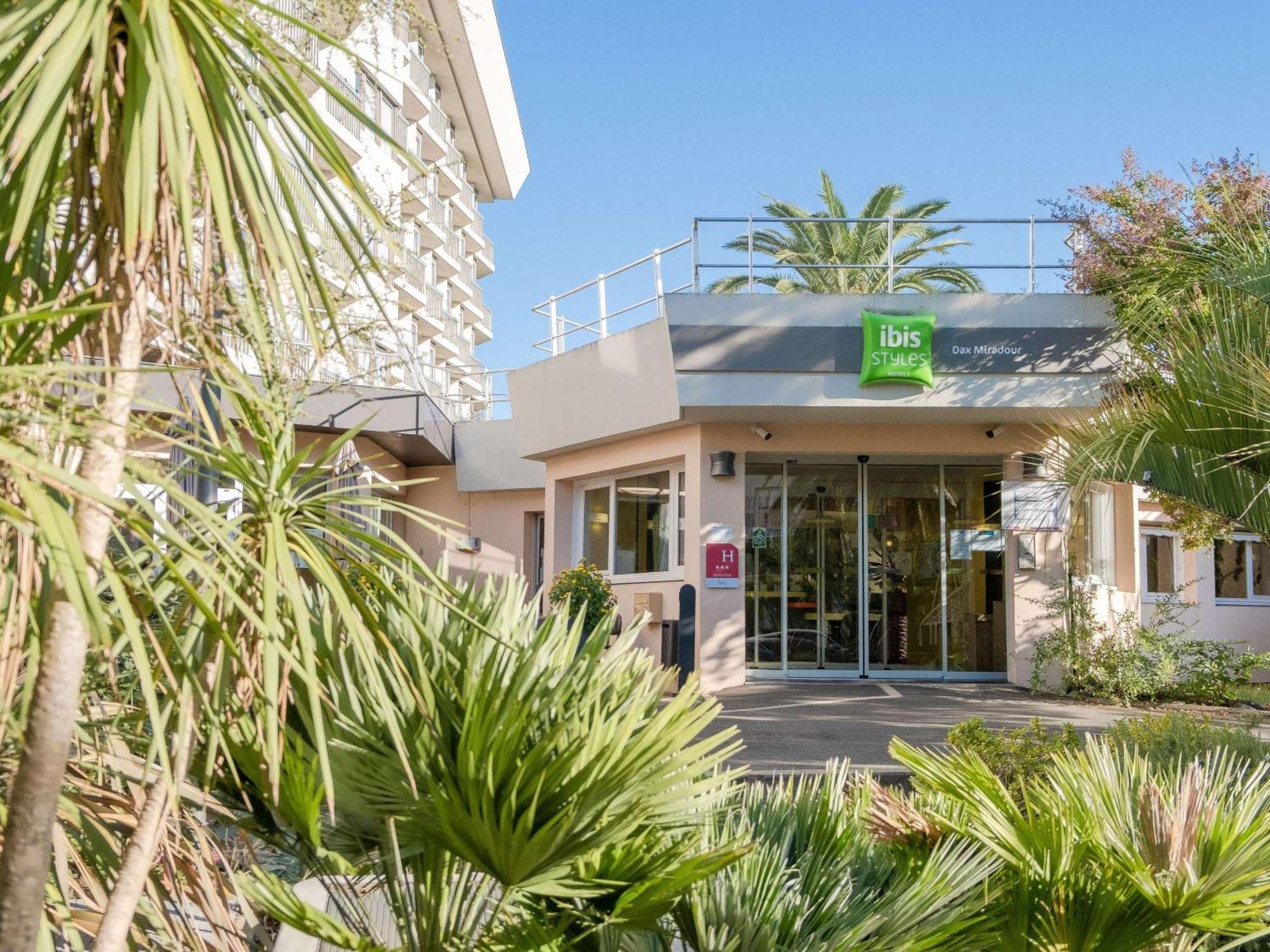 Отель Ibis Styles Dax Centre Экстерьер фото