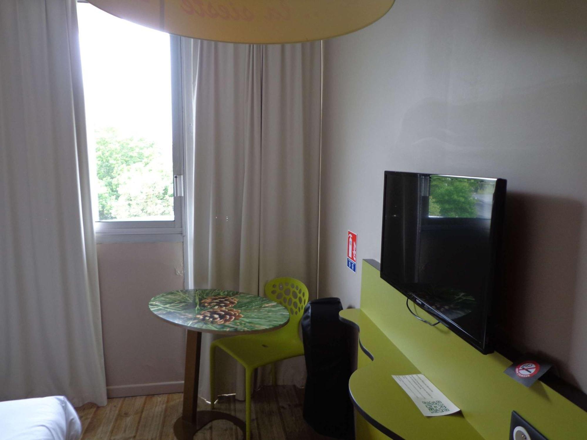 Отель Ibis Styles Dax Centre Экстерьер фото
