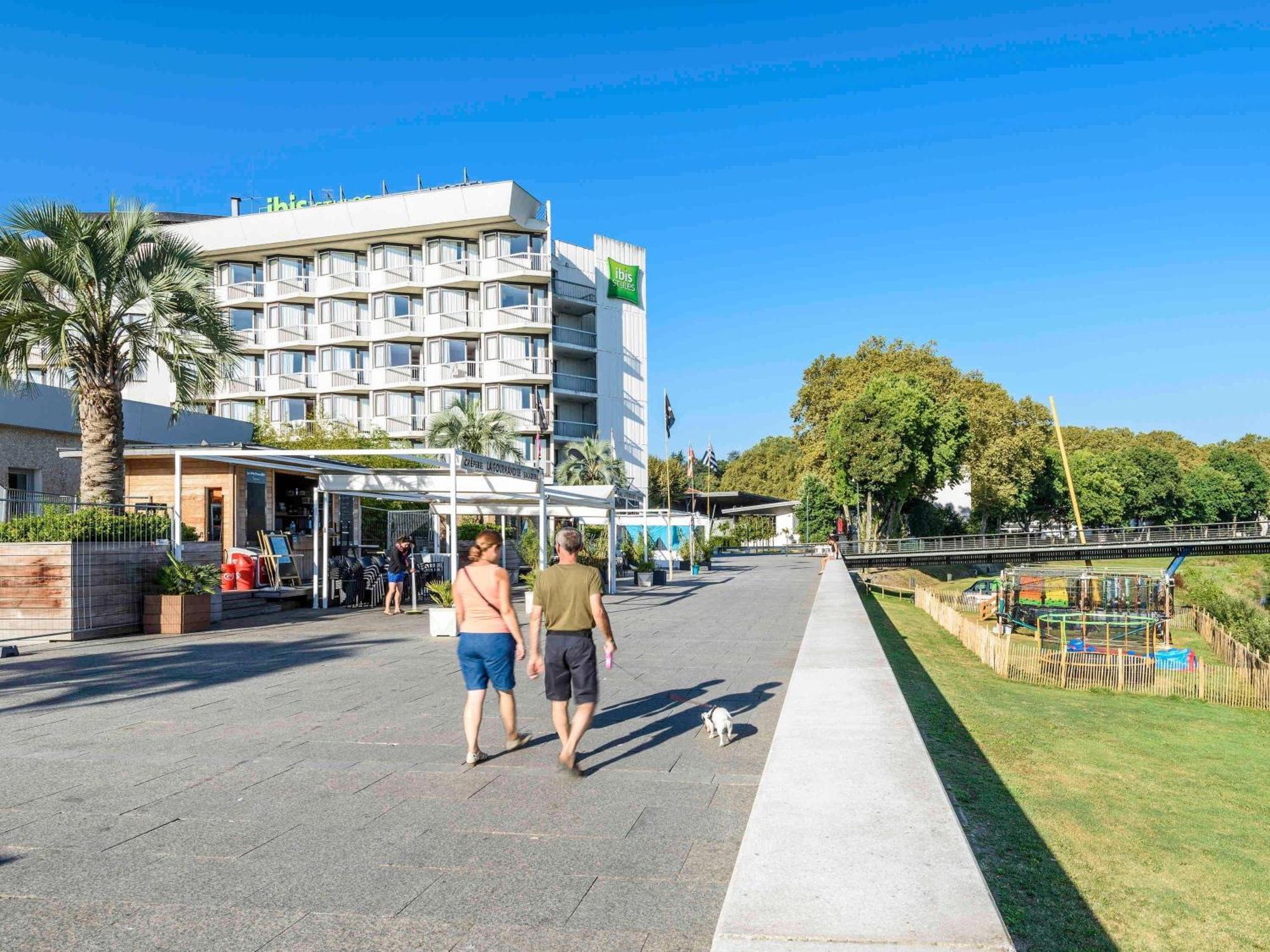 Отель Ibis Styles Dax Centre Экстерьер фото